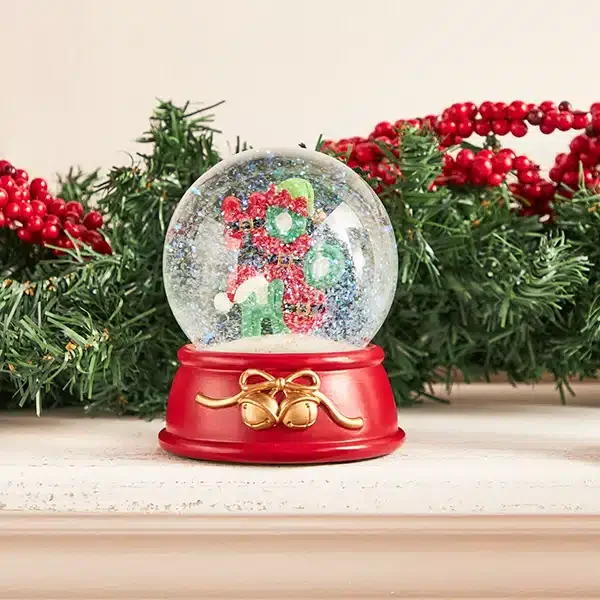 Hohoho snow blobe.webp